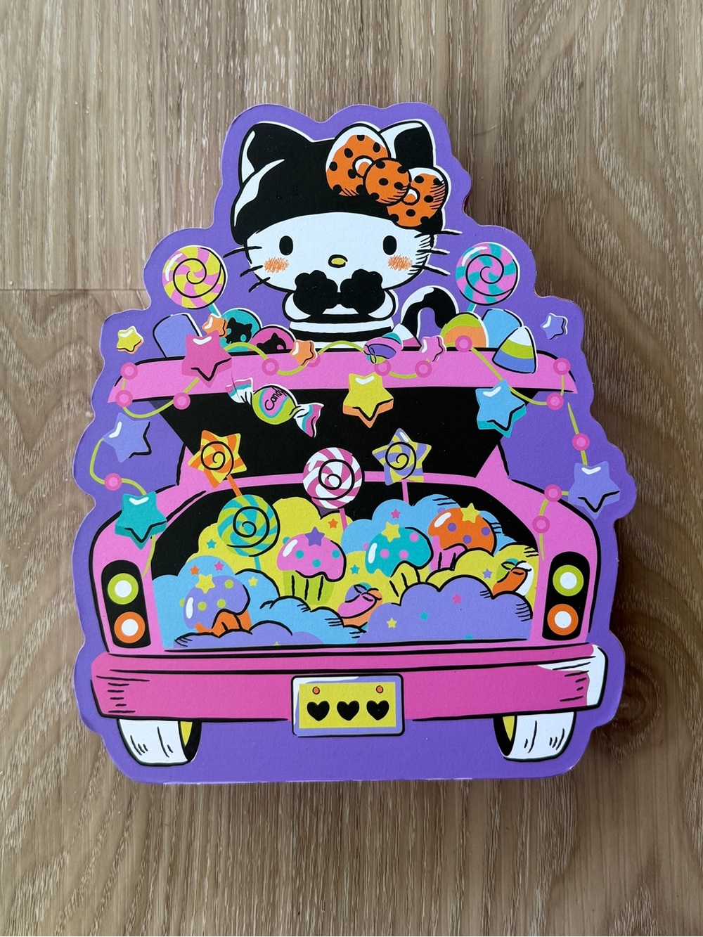 Hello Kitty Halloween Robber Wall Decor